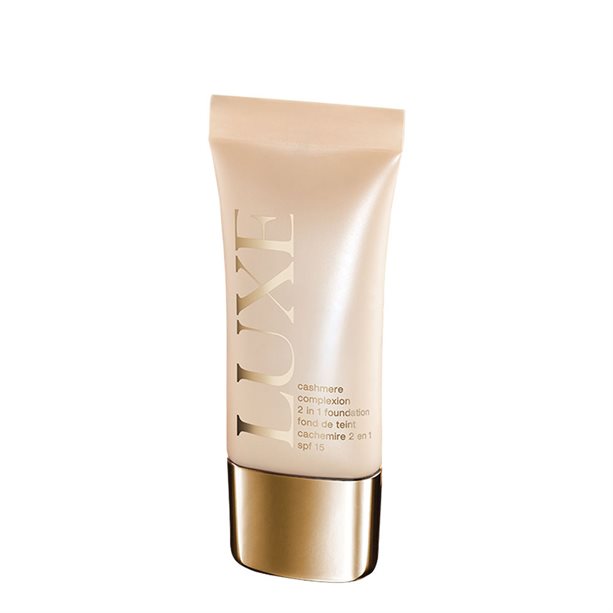 Fond de ten 2 în 1 Luxe Cashmere SPF 15 - Porcelain