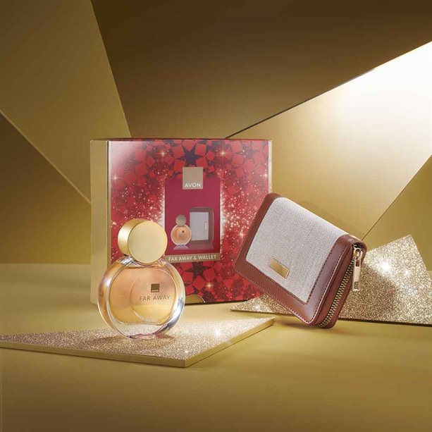 Set cadou Apă de parfum Far Away și Portofel Set cadou Apă de parfum Far Away și Portofel