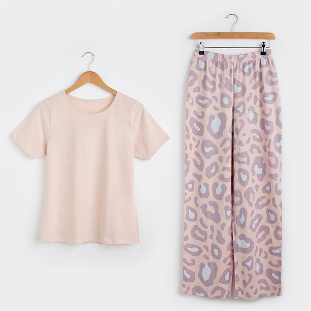Pijama Leopard – M Avon imagine noua 2022 scoalamachiaj.ro